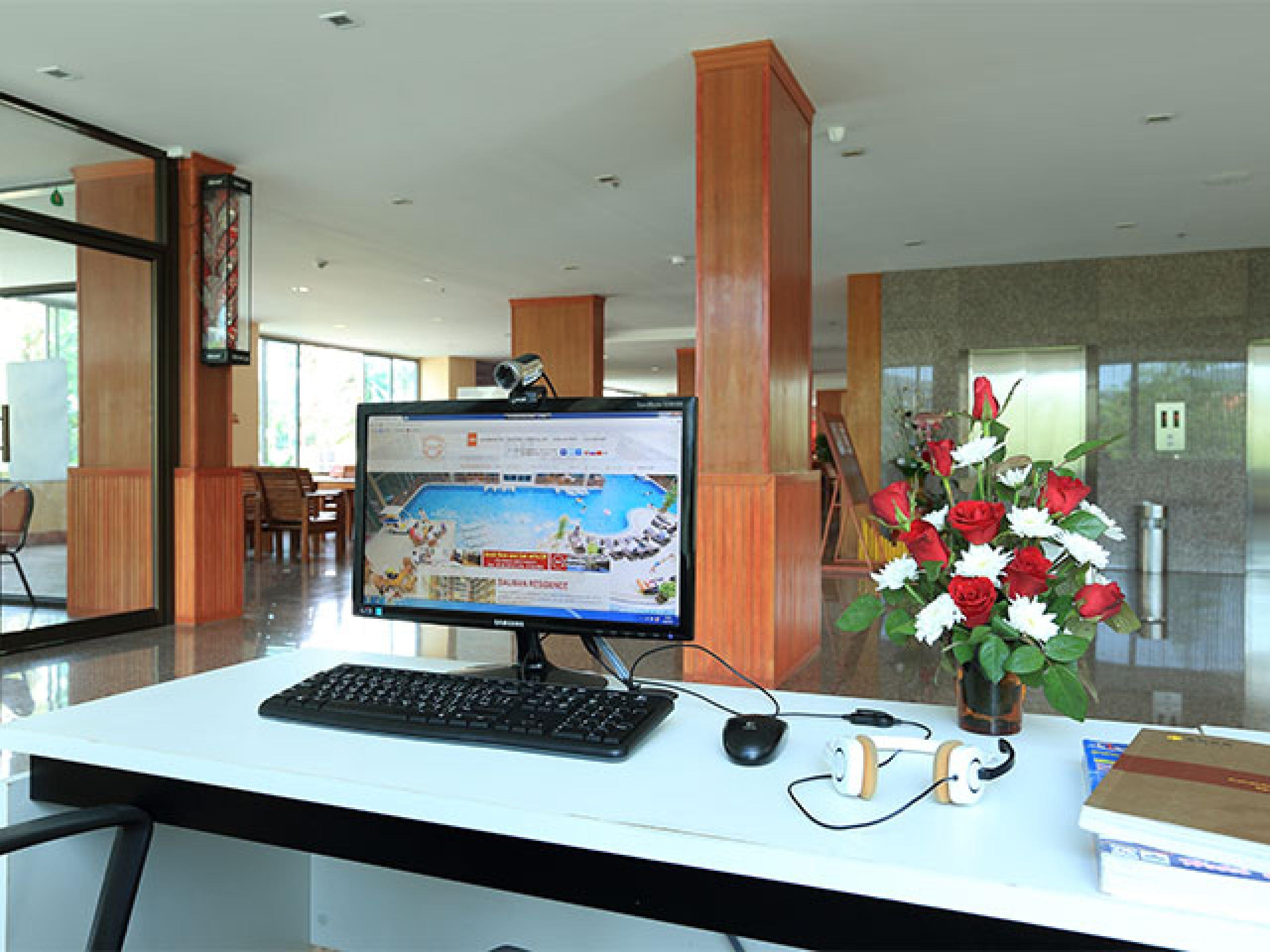 Bauman Residence Phuket Kültér fotó